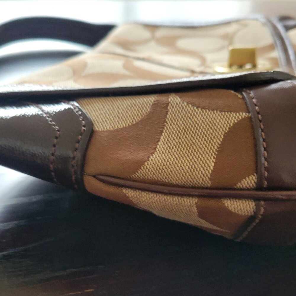 Vintage Coach Ergo Signature Flap Hobo Shoulder Bag - Picture 4 of 13
